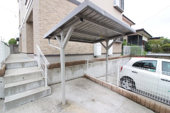 CREA八木山の駐輪場