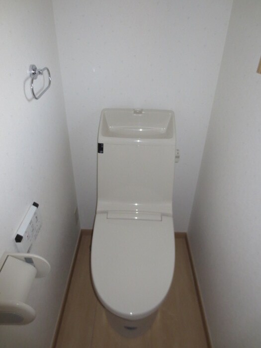 物件内観写真10　(トイレ)