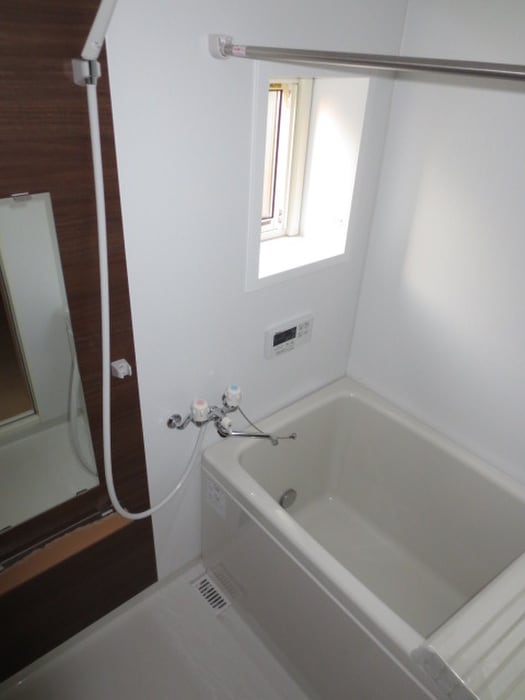 CREA八木山のバス