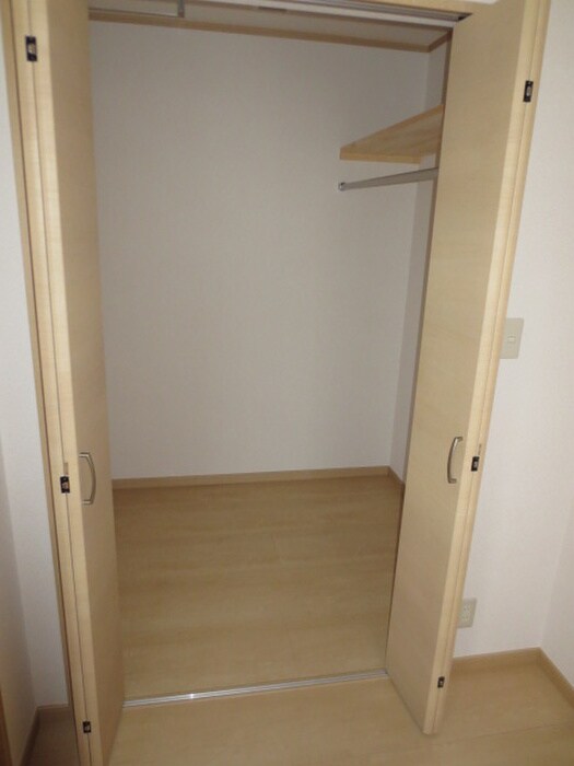 物件内観写真13　(収納)