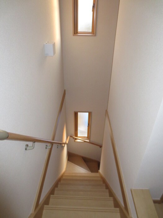 物件内観写真14　(廊下)