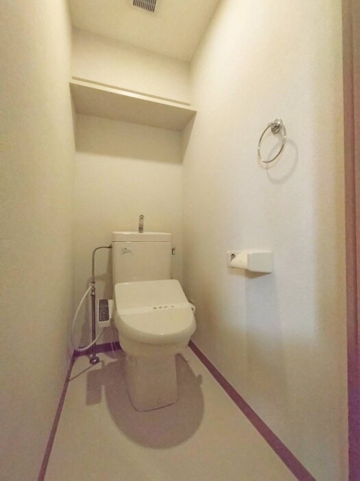 物件内観写真9　(トイレ)