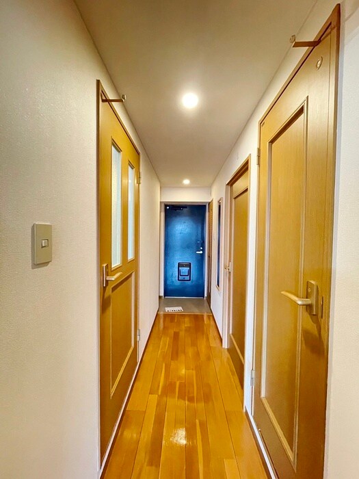 物件内観写真16　(廊下)