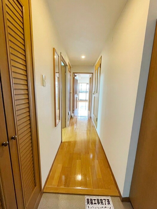 物件内観写真17　(玄関)