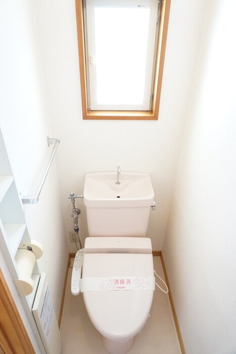 物件内観写真8　(トイレ)