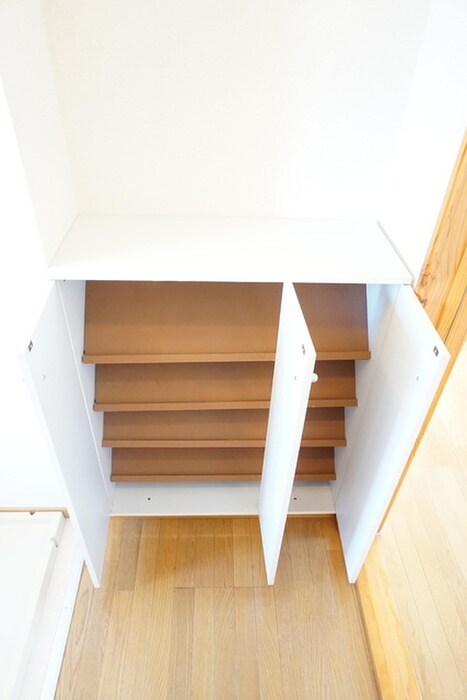 物件内観写真13　(靴箱)