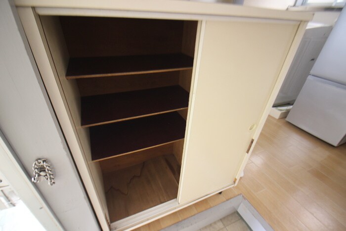 物件内観写真14　(靴箱)