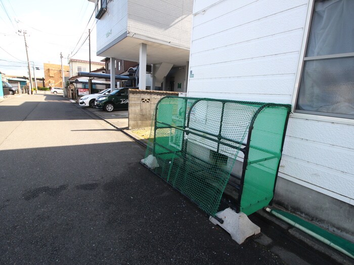 物件外観写真6　(周辺環境)