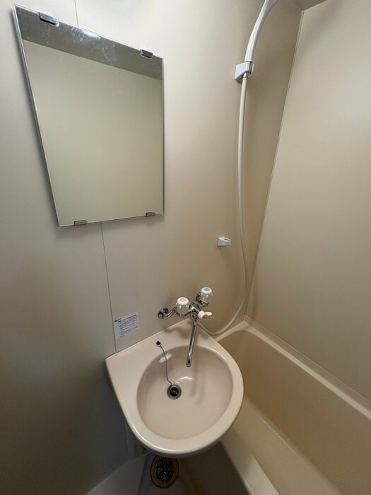 物件内観写真13　(洗面)