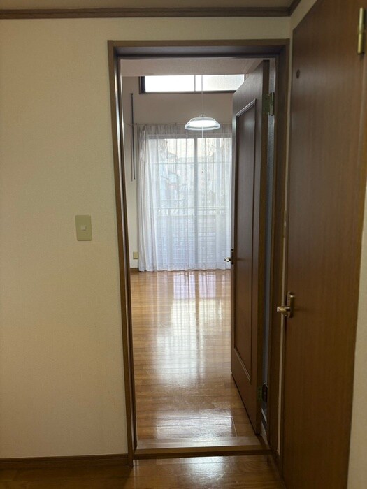 物件内観写真19　(廊下)