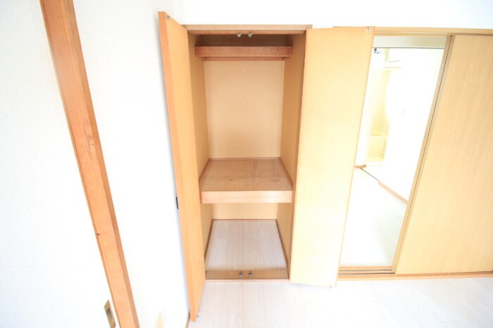 物件内観写真10　(収納)