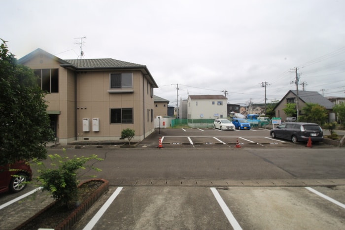 物件内観写真22　(室内からの展望)