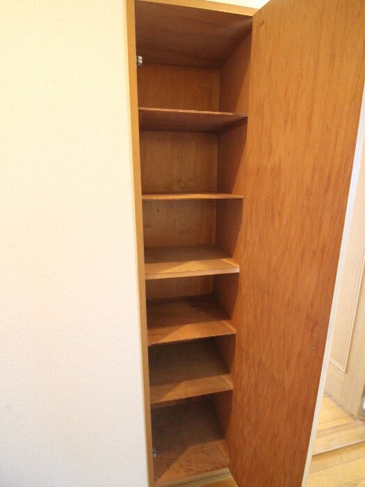 物件内観写真16　(靴箱)