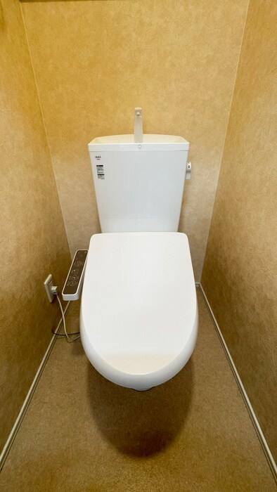 物件内観写真15　(トイレ)