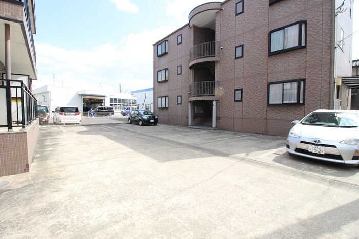 物件外観写真3　(外観写真)