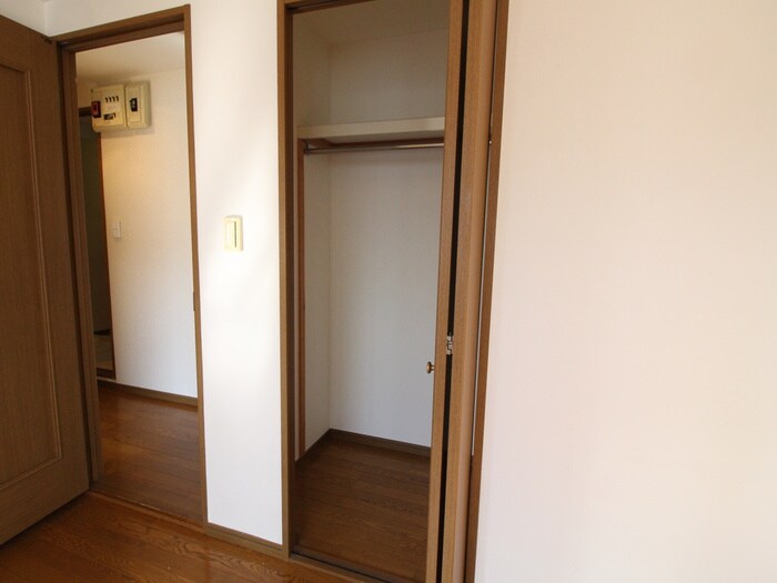物件内観写真12　(収納)