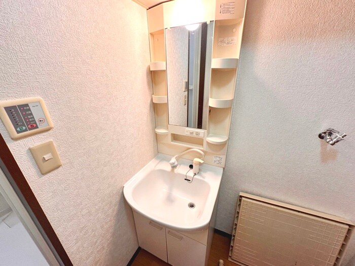 物件内観写真13　(洗面)