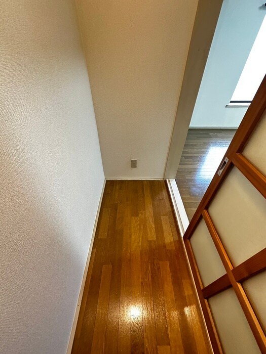 物件内観写真15　(廊下)