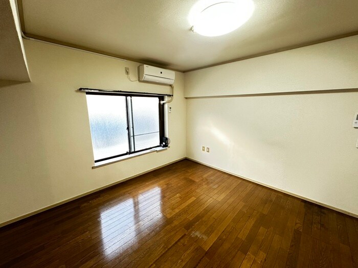 物件内観写真18　(居室)