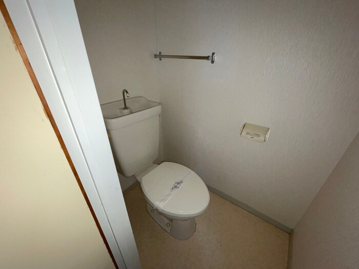 物件内観写真12　(トイレ)