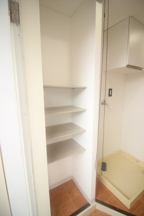 物件内観写真18　(靴箱)