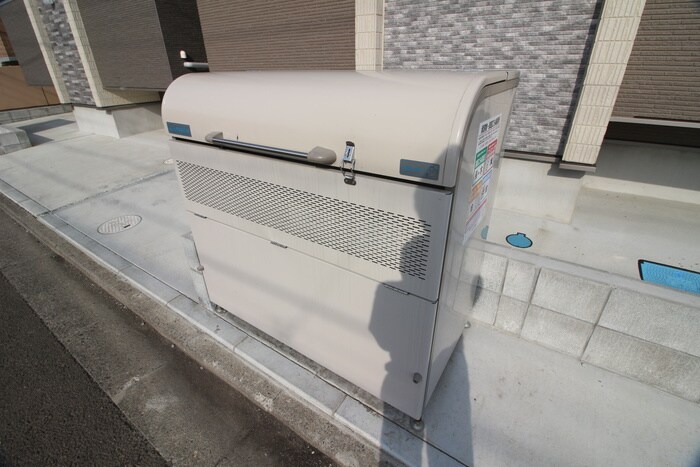 物件外観写真4　(建物設備)