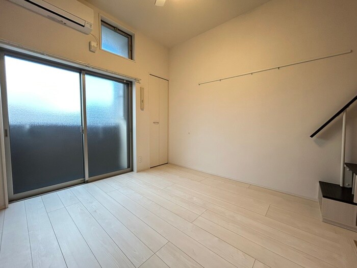 物件内観写真18　(居室)