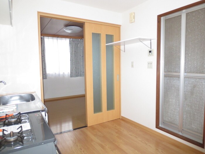 物件内観写真8　(居室)