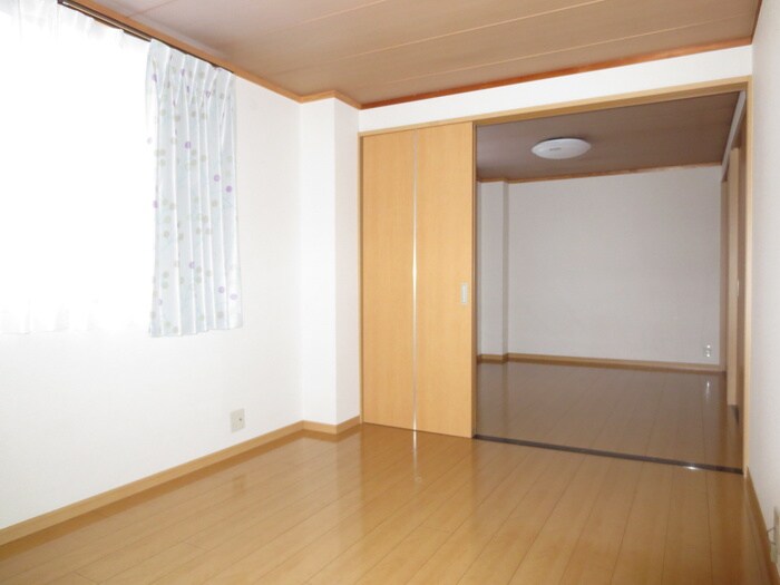 物件内観写真9　(収納)