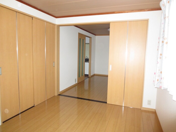 物件内観写真11　(居室)