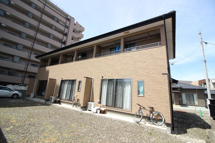 物件外観写真3　(外観写真)