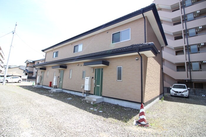 物件外観写真6　(外観写真)