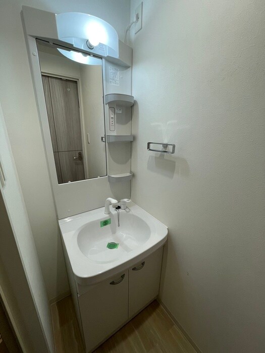 物件内観写真9　(洗面)