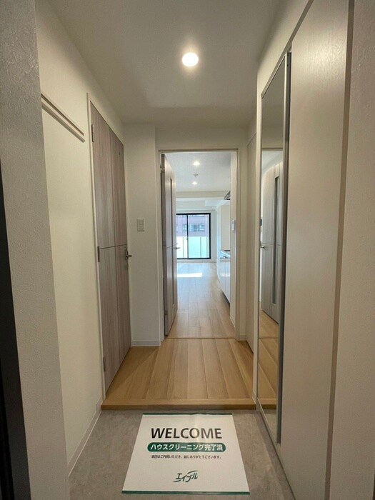 物件内観写真15　(玄関)