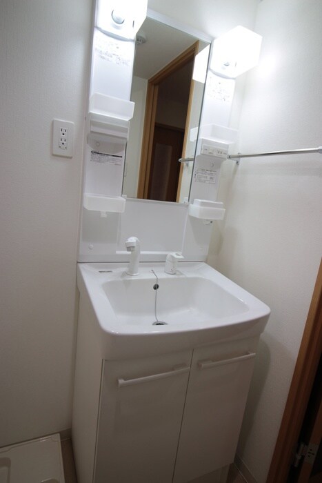 物件内観写真9　(洗面)