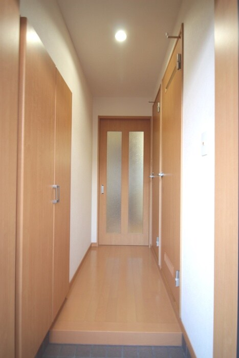 物件内観写真15　(廊下)