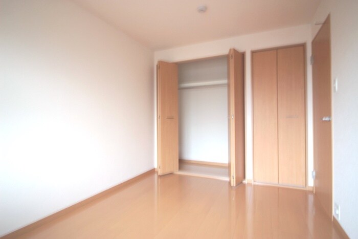 物件内観写真19　(居室)