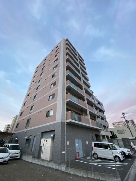 リラ二十人町外観写真