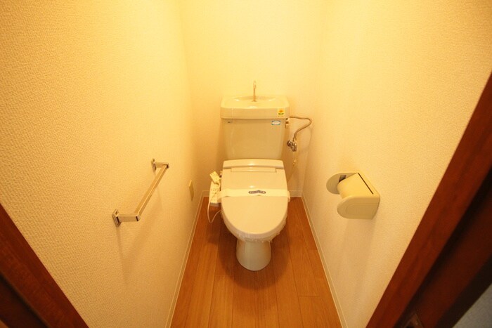 物件内観写真14　(トイレ)