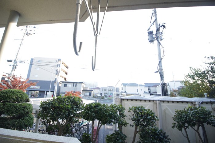 物件内観写真17　(室内からの展望)