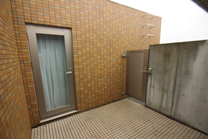 物件内観写真13　(室内からの展望)