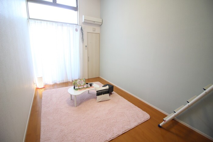 物件内観写真6　(居室)