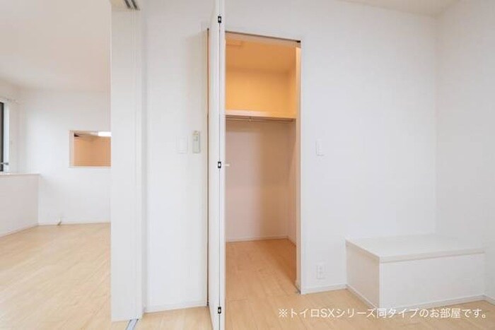 物件内観写真9　(収納)