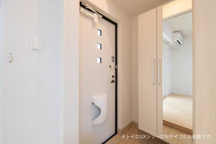 物件内観写真15　(靴箱)