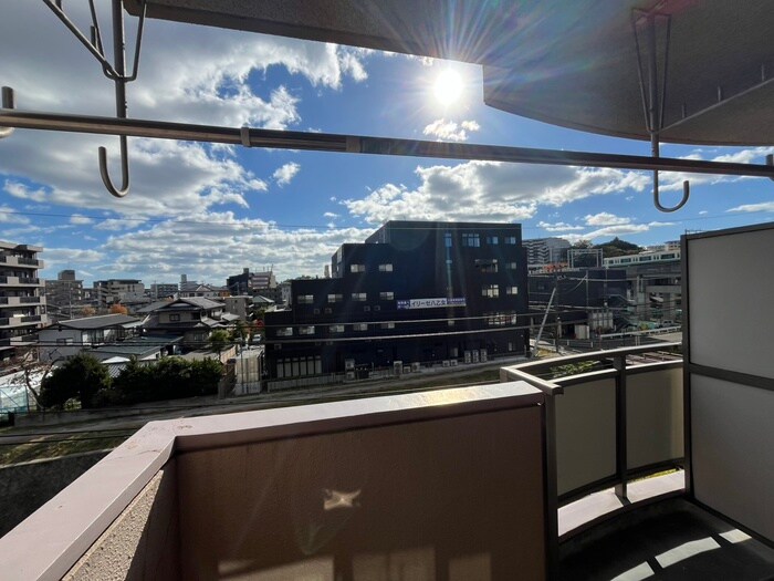 物件内観写真19　(室内からの展望)