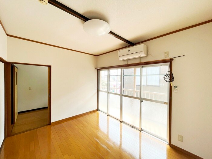 物件内観写真9　(居室)