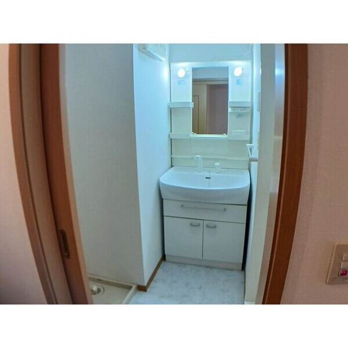 物件内観写真12　(洗面)