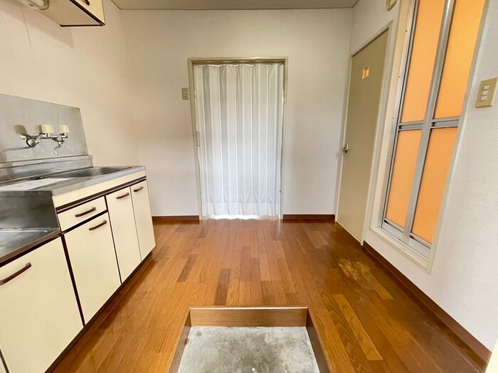 物件内観写真14　(廊下)