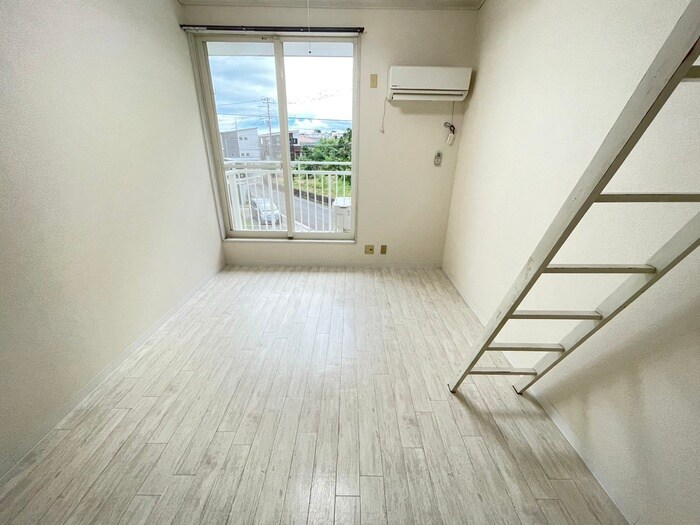 物件内観写真18　(居室)