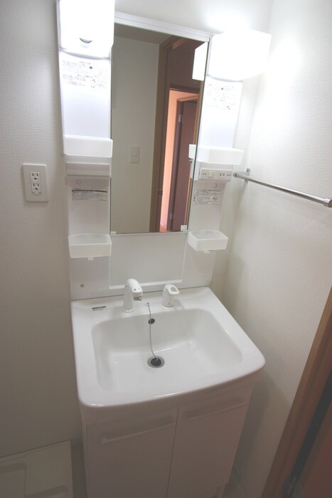 物件内観写真13　(洗面)